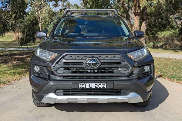 2020 Toyota RAV4 Edge AXAA54R