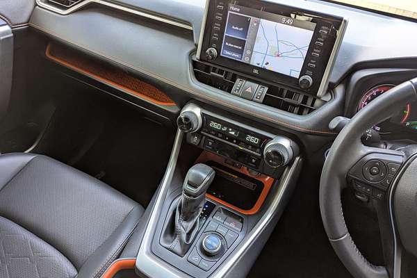 2020 Toyota RAV4 Edge AXAA54R