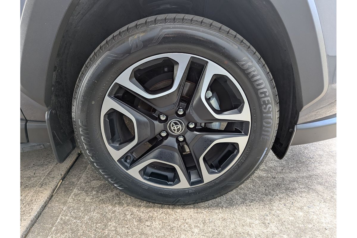 2020 Toyota RAV4 Edge AXAA54R