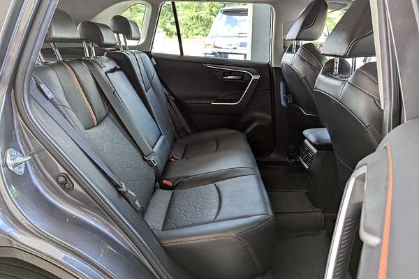 2020 Toyota RAV4 Edge AXAA54R