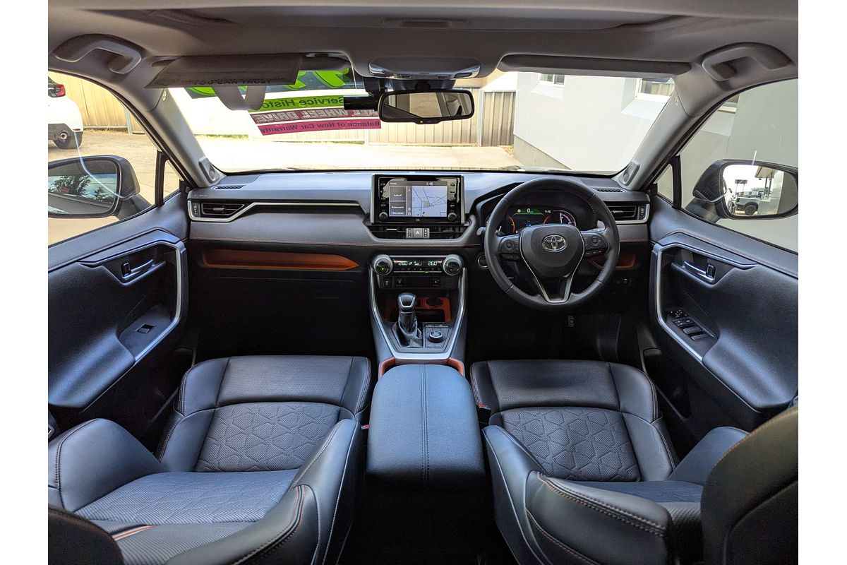 2020 Toyota RAV4 Edge AXAA54R