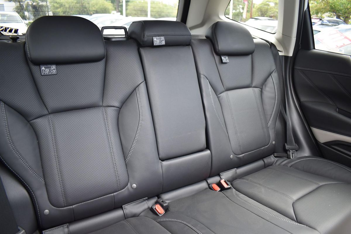 2023 Subaru Forester 2.5i-S S5