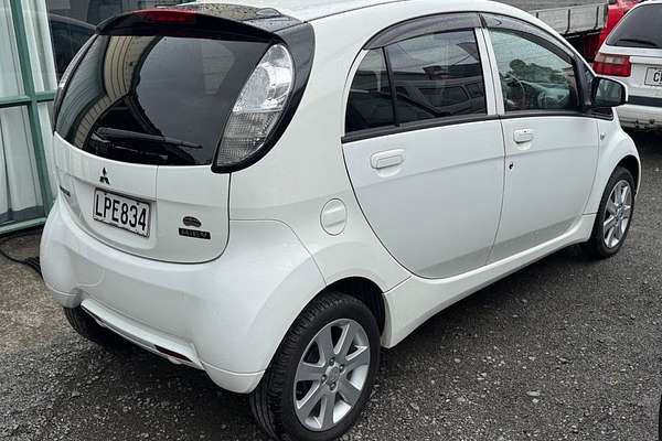 2013 Mitsubishi I-MIEV