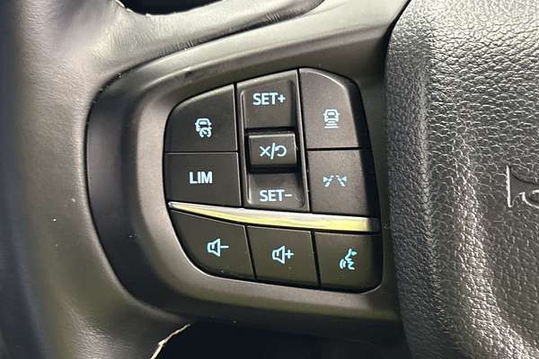 2023 Ford Everest Platinum