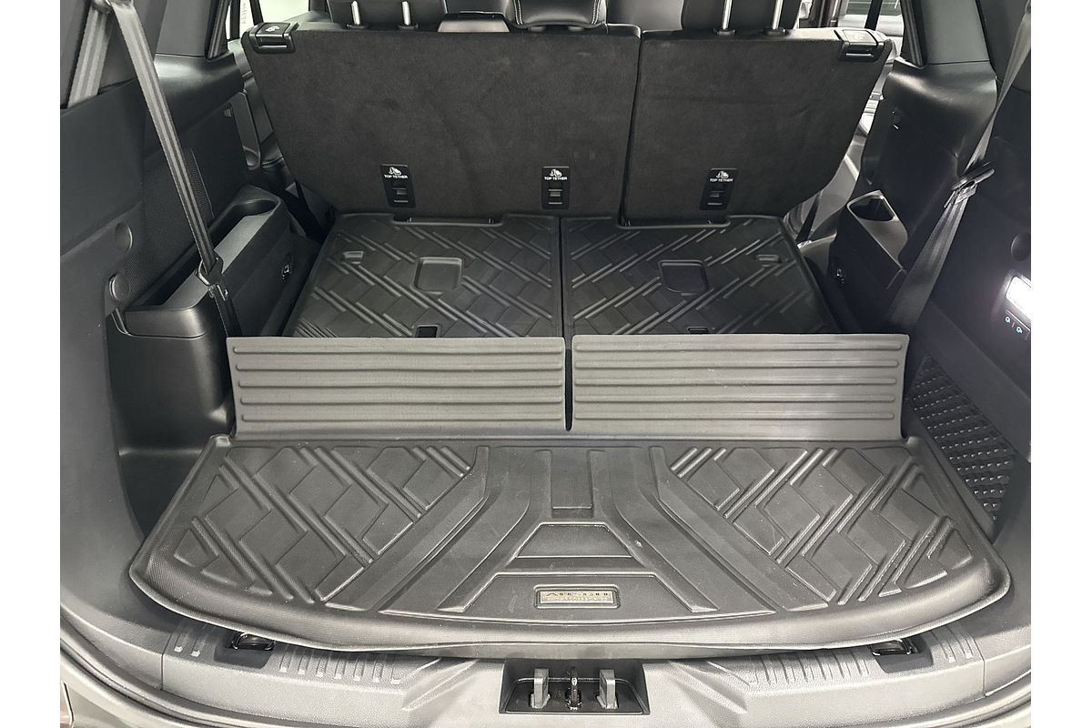 2023 Ford Everest Platinum