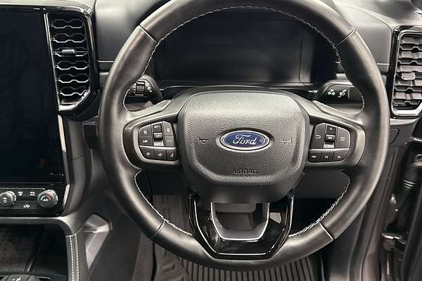 2023 Ford Everest Platinum