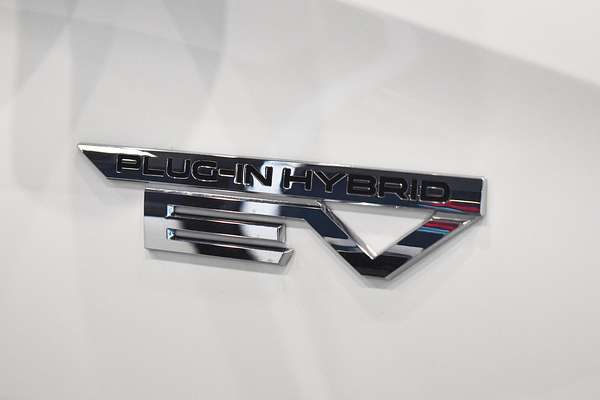 2024 Mitsubishi Outlander PHEV ES ZM