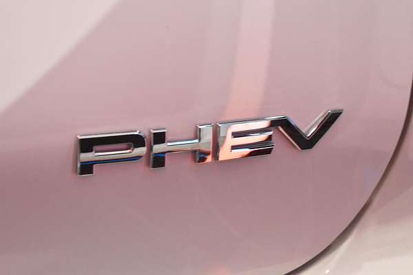 2024 Mitsubishi Outlander PHEV ES ZM