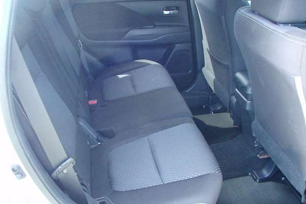 2016 Mitsubishi Outlander LS ZK