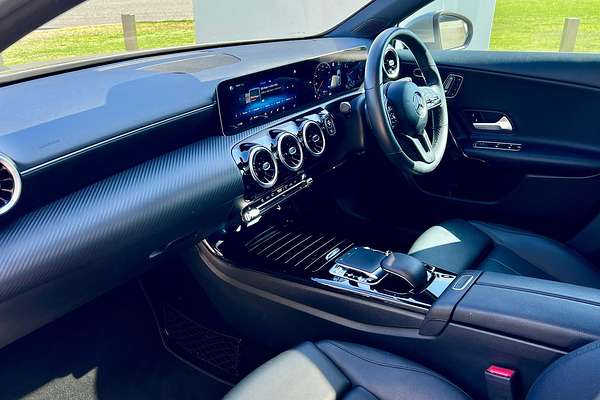 2019 Mercedes-Benz A-Class A180 V177