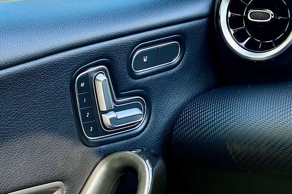 2019 Mercedes-Benz A-Class A180 V177