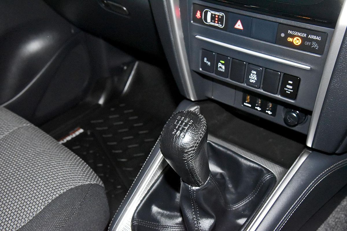 2023 Mitsubishi Triton GLS MR 4X4