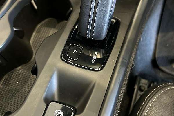 2020 Volvo XC40 T4 Momentum
