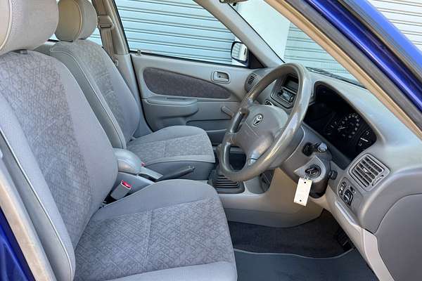 2001 Toyota Corolla Ascent AE112R