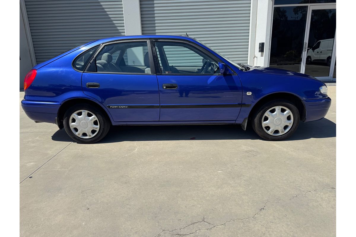 2001 Toyota Corolla Ascent AE112R