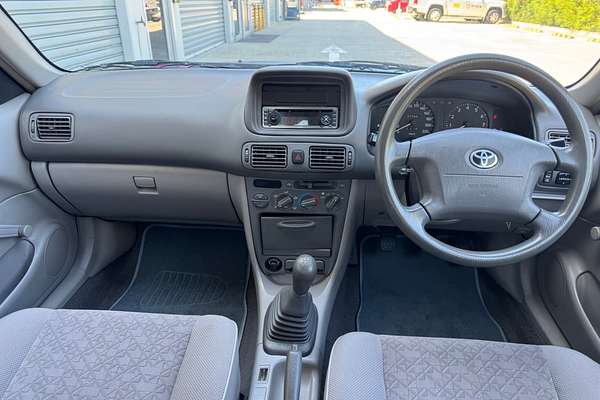 2001 Toyota Corolla Ascent AE112R