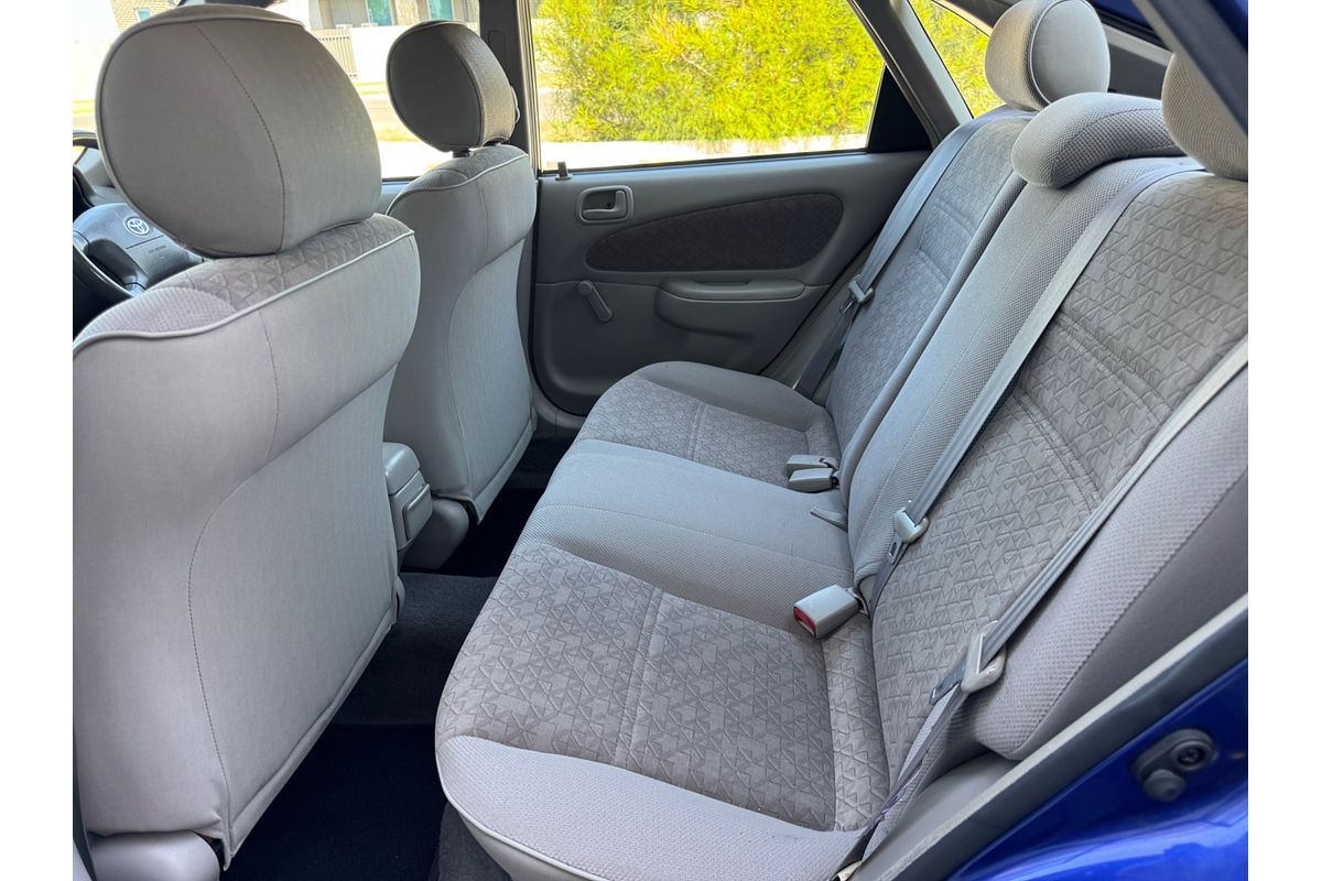 2001 Toyota Corolla Ascent AE112R