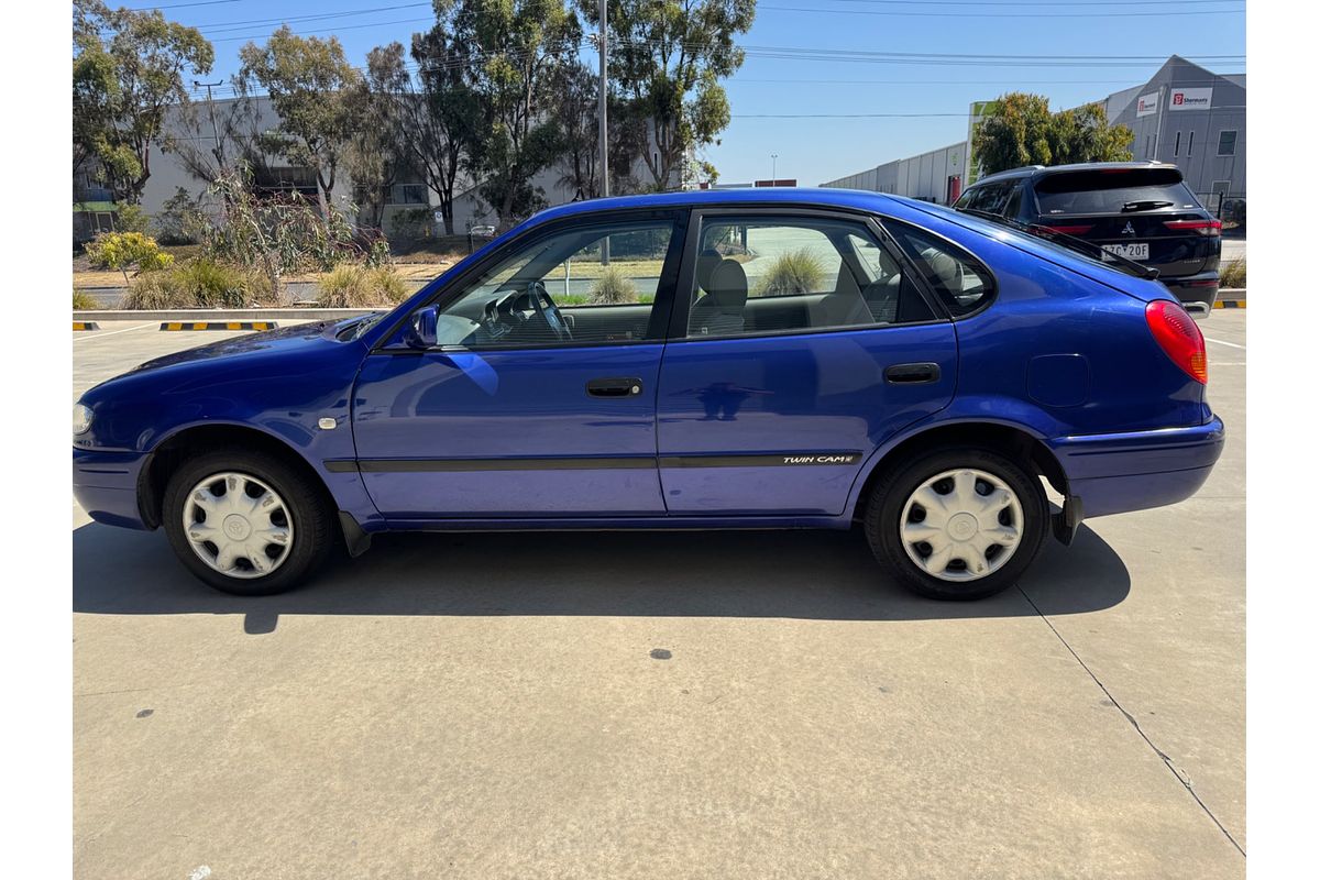 2001 Toyota Corolla Ascent AE112R