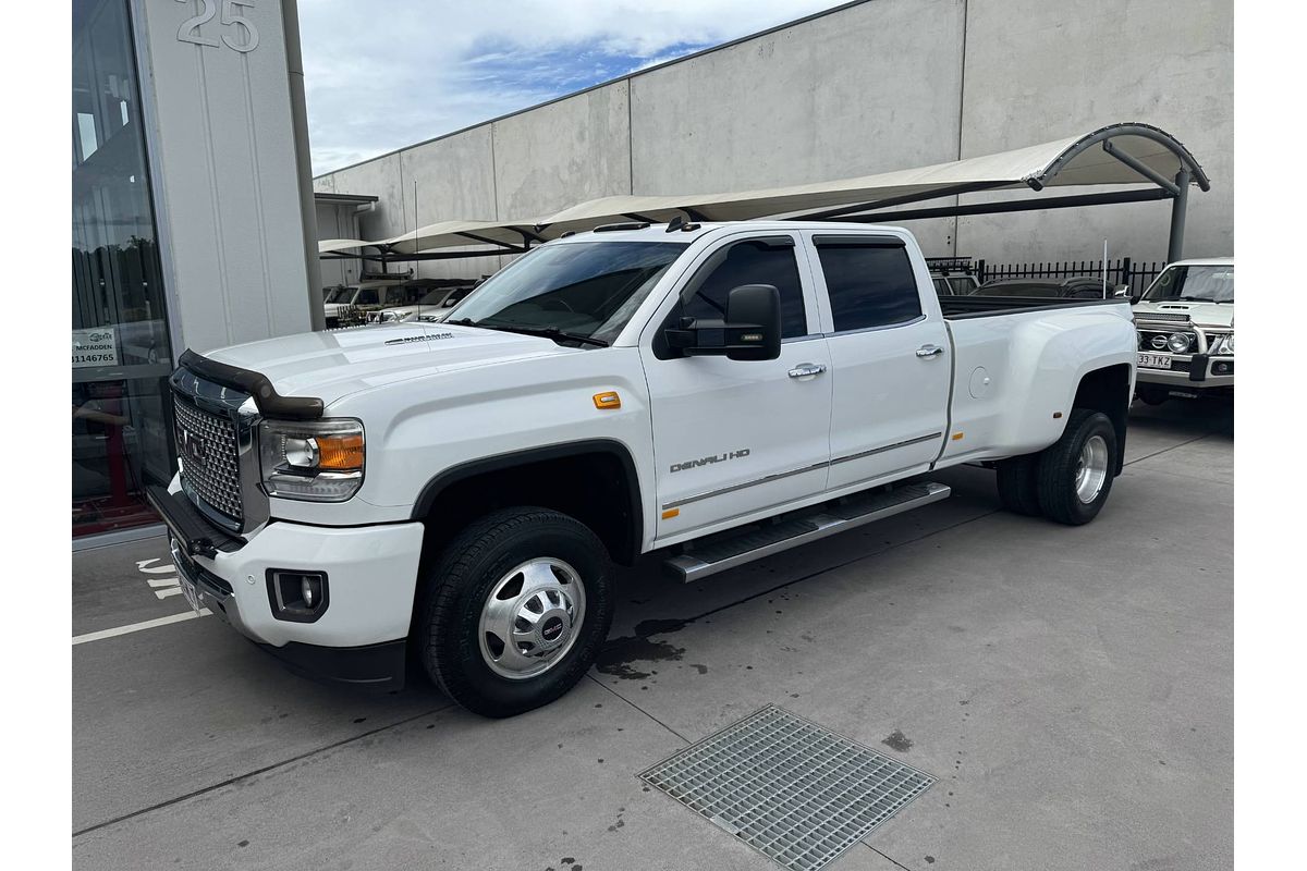 2015 GMC Sierra DENALI 3500HD