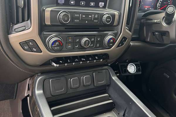 2015 GMC Sierra DENALI 3500HD