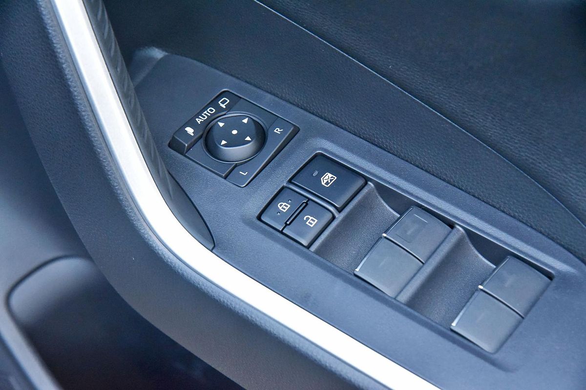 2024 Toyota RAV4 Cruiser AXAH52R