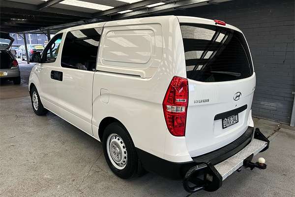2015 Hyundai iLoad TQ2-V