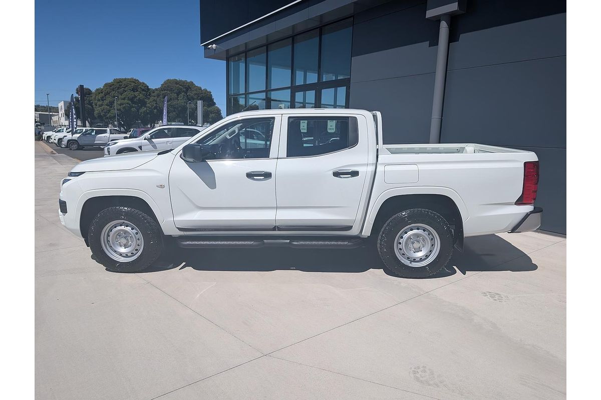 2024 Mitsubishi Triton GLX MV 4X4