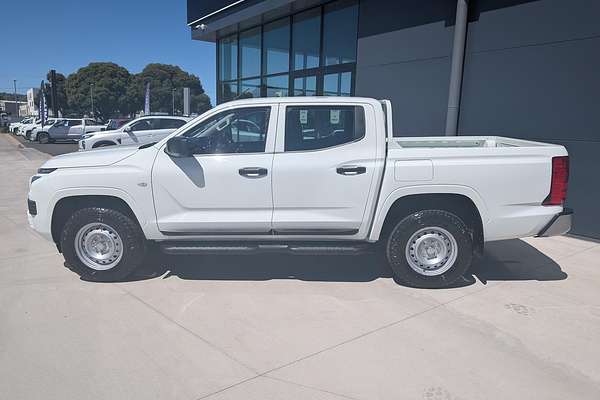 2024 Mitsubishi Triton GLX MV 4X4