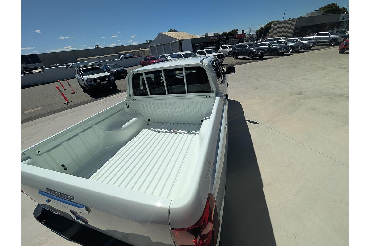 2024 Mitsubishi Triton GLX MV 4X4