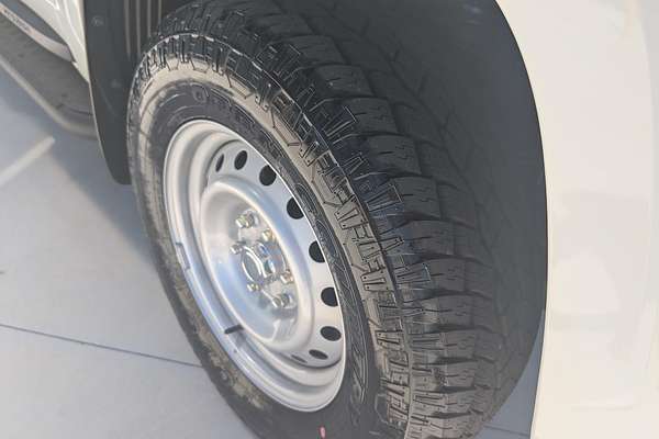 2024 Mitsubishi Triton GLX MV 4X4