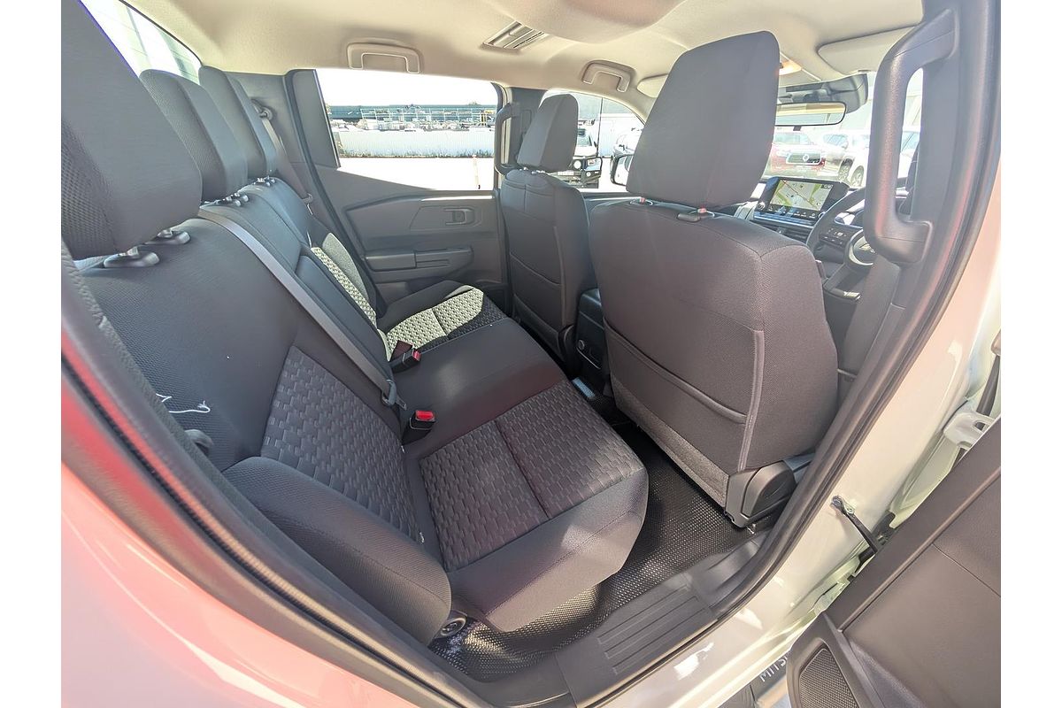 2024 Mitsubishi Triton GLX MV 4X4