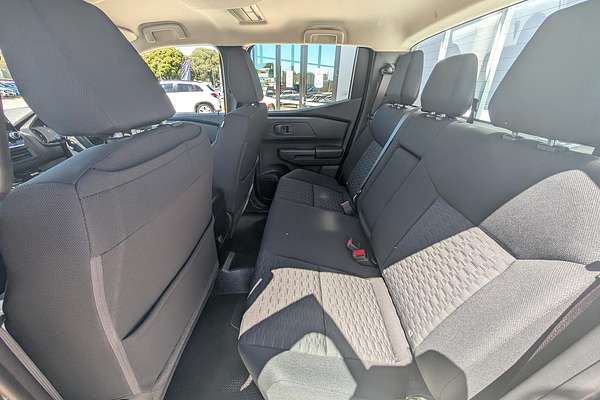 2024 Mitsubishi Triton GLX MV 4X4