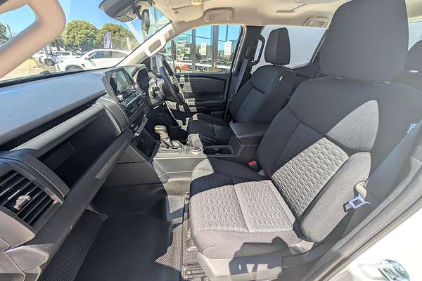 2024 Mitsubishi Triton GLX MV 4X4
