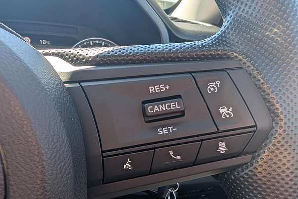 2024 Mitsubishi Triton GLX MV 4X4