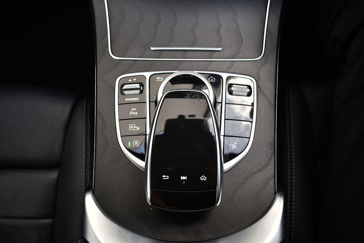 2019 Mercedes-Benz C-Class C200 C205