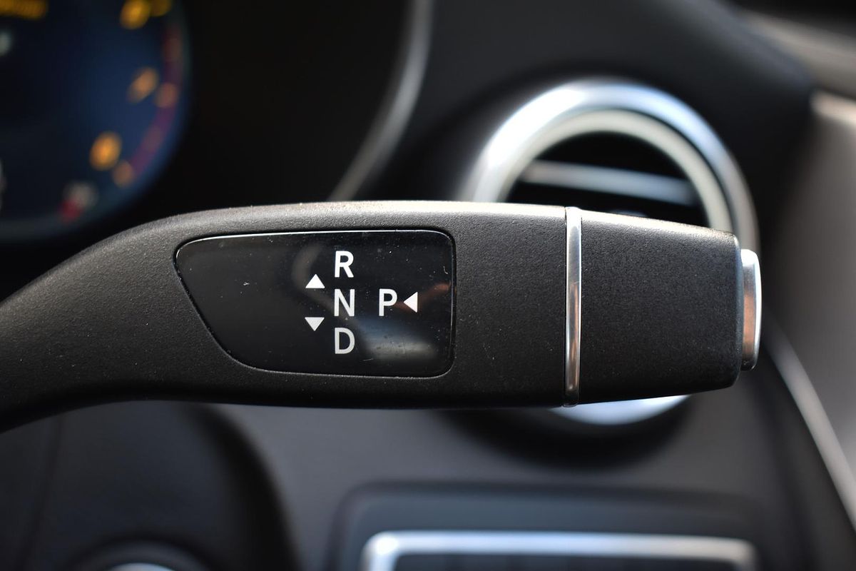 2019 Mercedes-Benz C-Class C200 C205