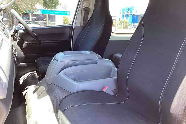 2008 Toyota Hiace Commuter TRH223R