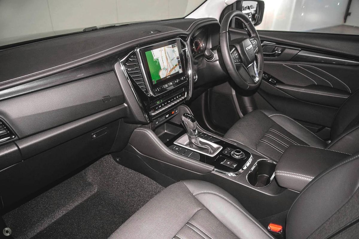 2024 Isuzu MU-X LS-T