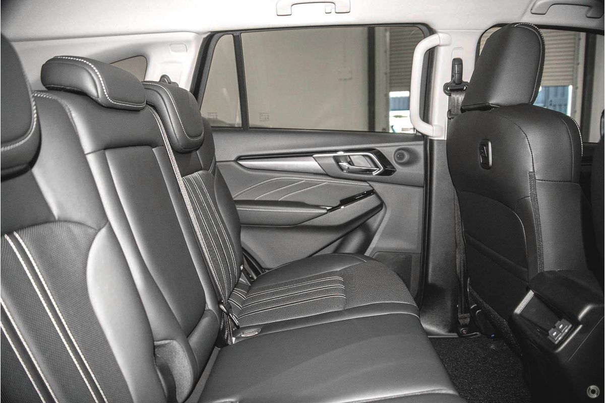 2024 Isuzu MU-X LS-T