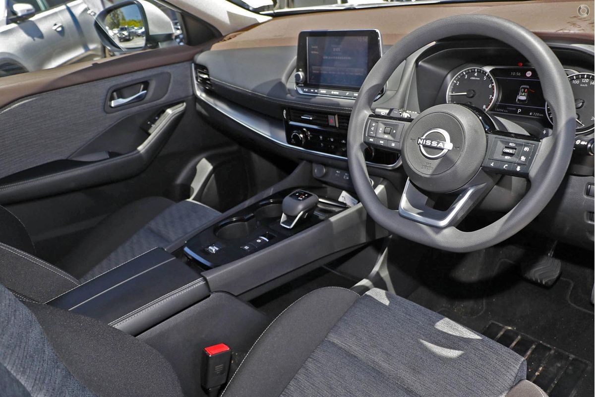 2024 Nissan X-TRAIL ST T33