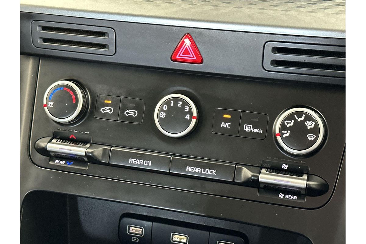 2022 Kia Carnival S KA4