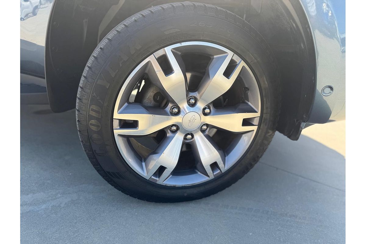 2017 Ford Everest Titanium UA
