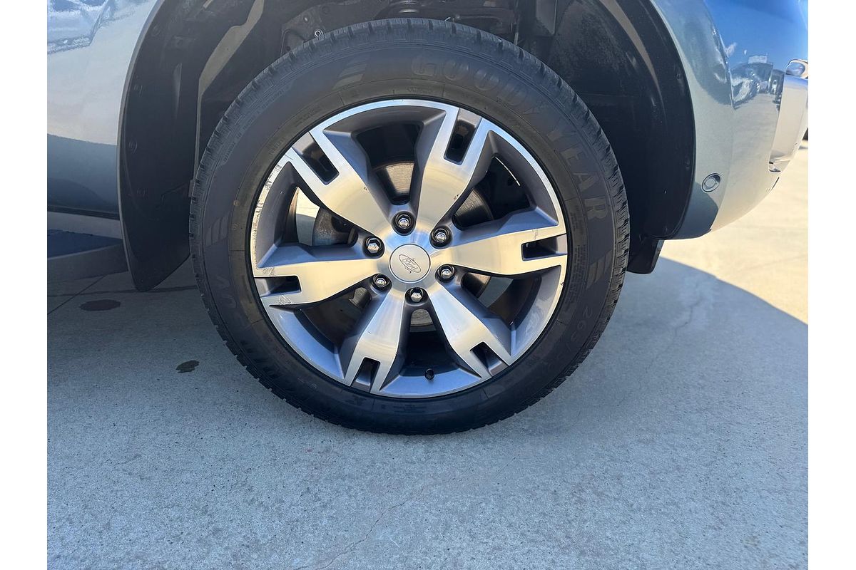 2017 Ford Everest Titanium UA