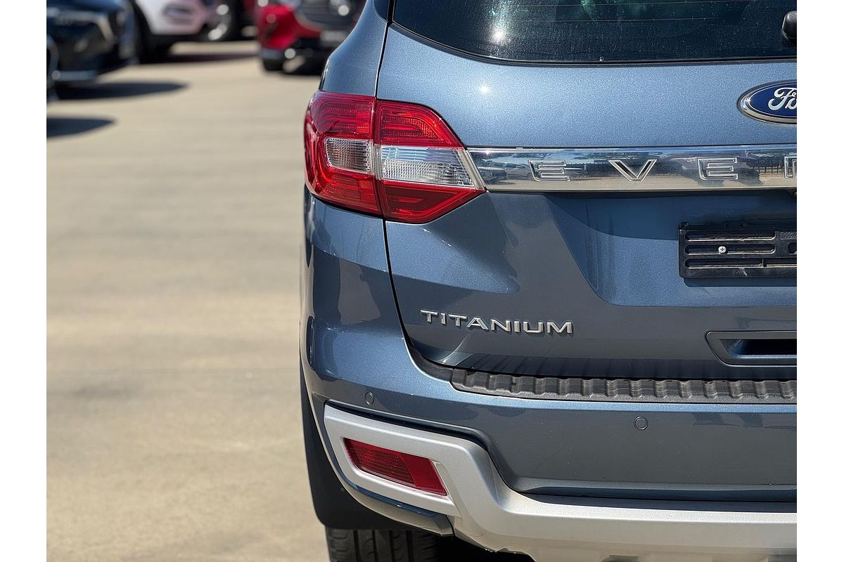 2017 Ford Everest Titanium UA