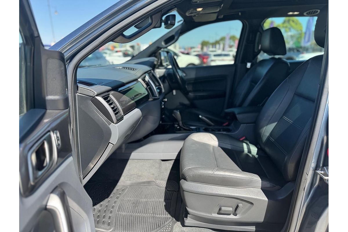 2017 Ford Everest Titanium UA