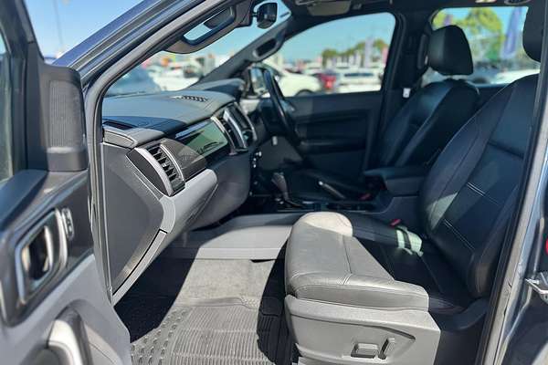 2017 Ford Everest Titanium UA