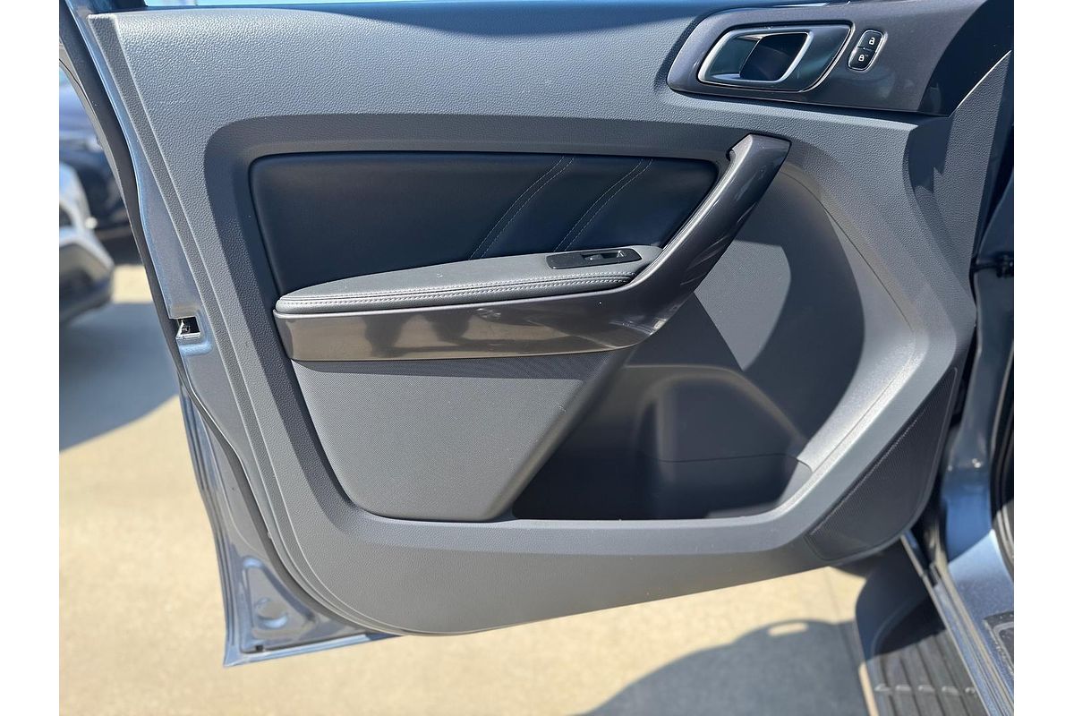 2017 Ford Everest Titanium UA