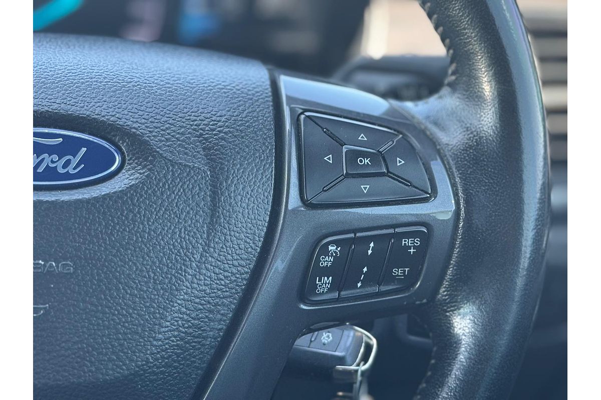 2017 Ford Everest Titanium UA