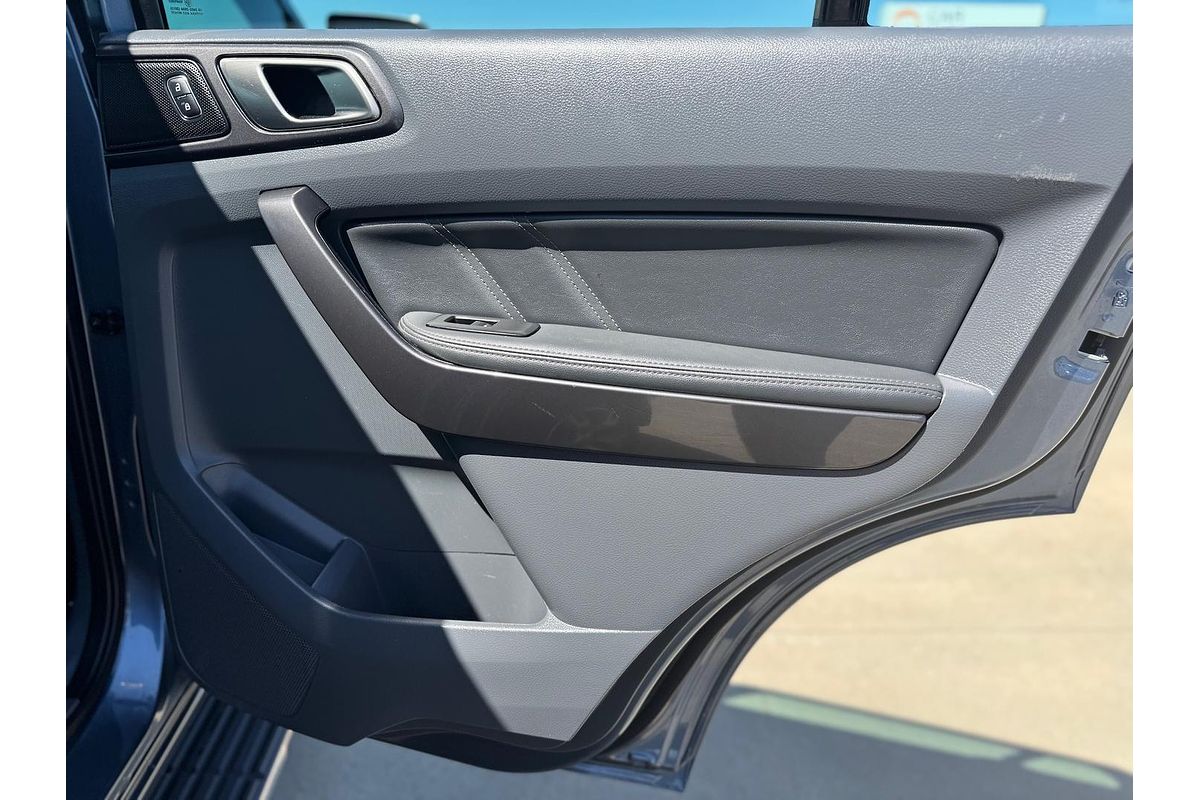 2017 Ford Everest Titanium UA
