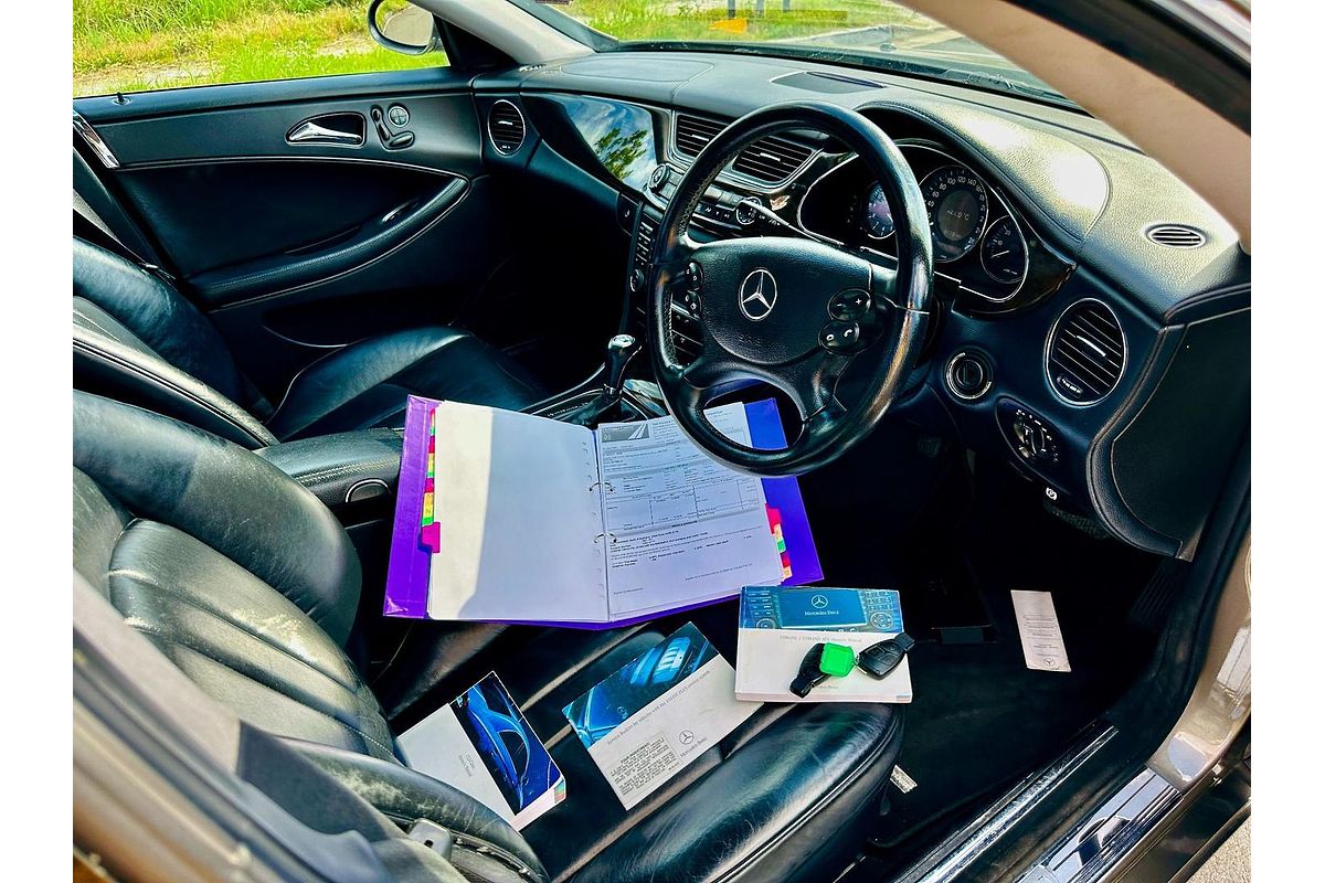 2005 Mercedes-Benz CLS-Class CLS500 C219